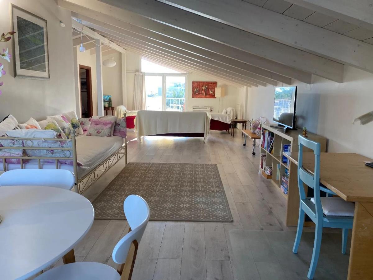 Sunny Apartment With Mountain View Patras Extérieur photo